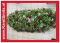 405 Kistbedekking bloemstuk Rood Wit Roos Alstroemeria